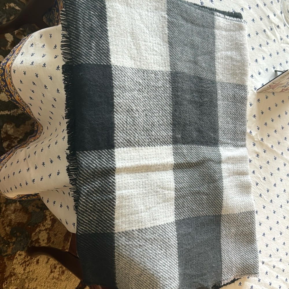 Large soft wrap.